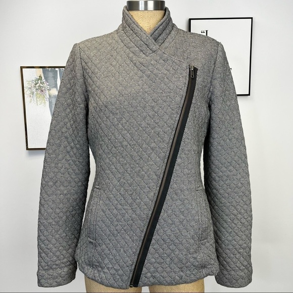 CAbi Style 3025 GREY QUILTED MOTO STYLE JACKET EUC SZ M - Picture 1 of 14